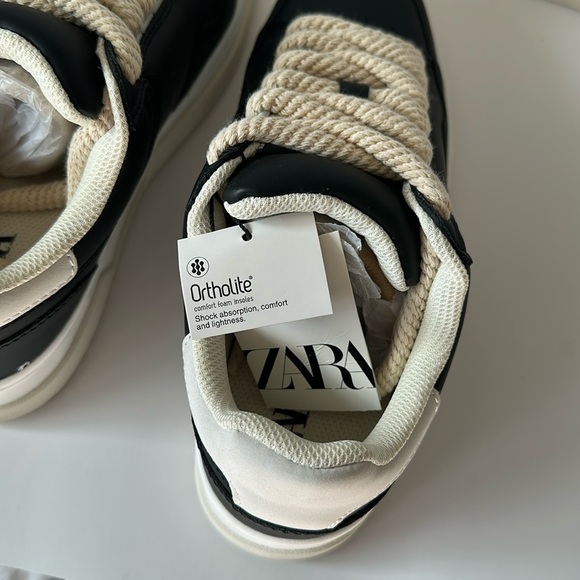 Zara Men’s Chunky Black Sneakers with Cream Laces - Picture 11 of 17